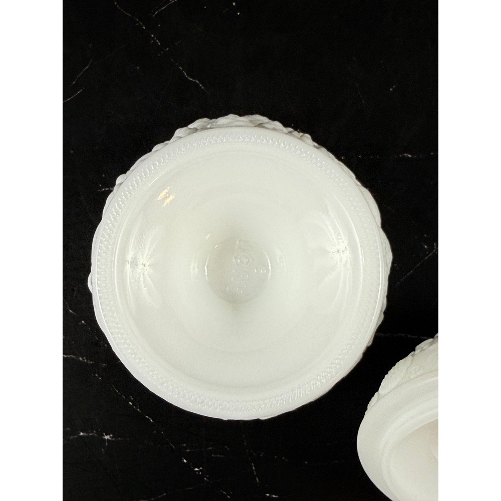 VTG 1960s Avon White Milk Glass Lidded Egg Pedestal Candy Dish 6in MINT! - Picture 7 of 10